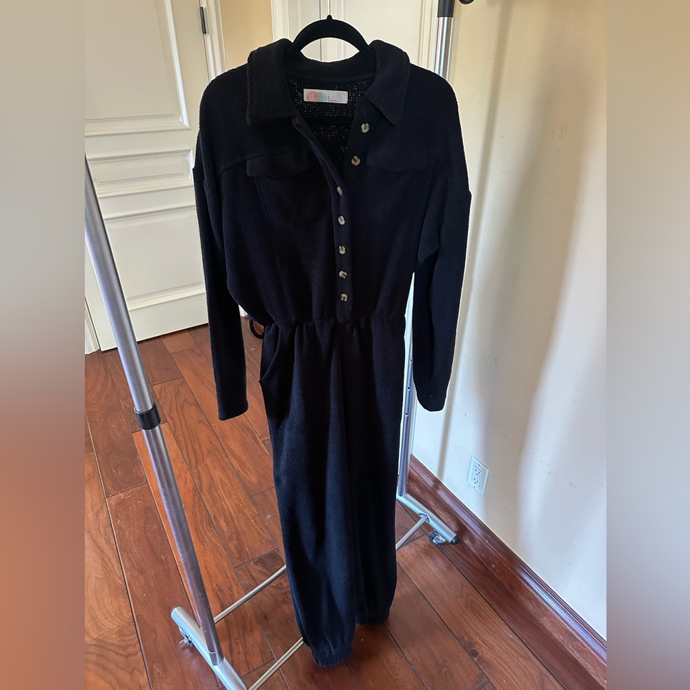 FREE PEOPLE Beach - Long sleeve black onesie jumpsuit